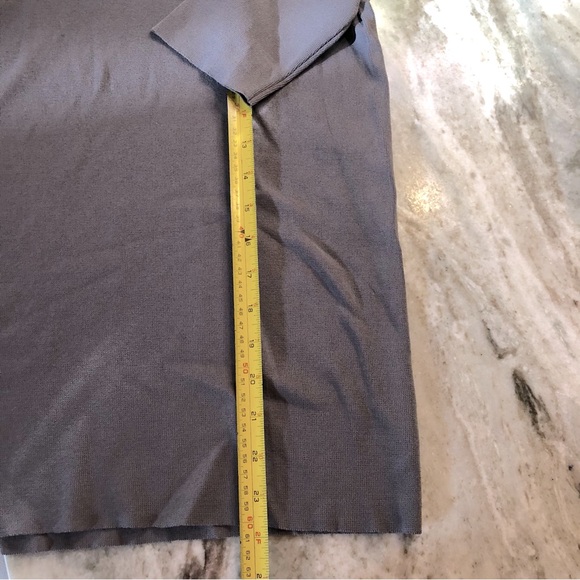 ☀️ NWT Simons Contemporaine Grey Knit Half Sleeve Sweater in Size Medium - Picture 6 of 8